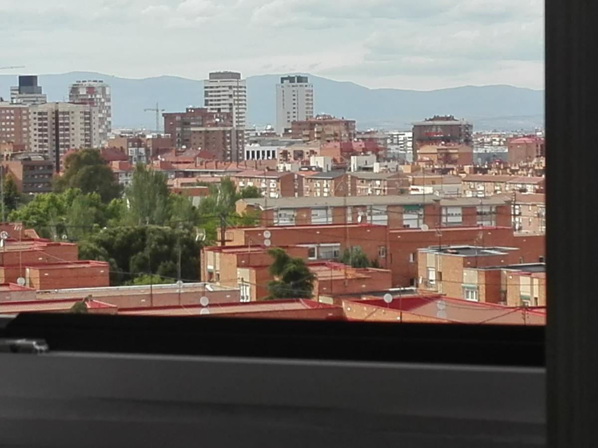 Ferienwohnung Apartamento Pinar De Chamartin Madrid Exterior foto